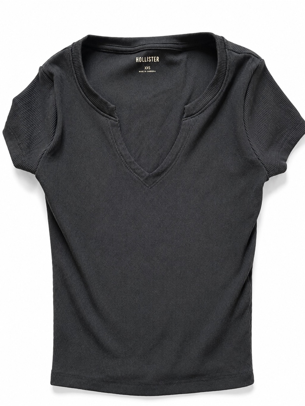 Hollister Women's Black Short-Sleeve V-Neck Ribbed Tee